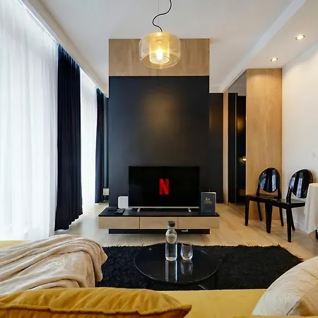 Апартаменты Chic - Center - Luxury And - S74 *